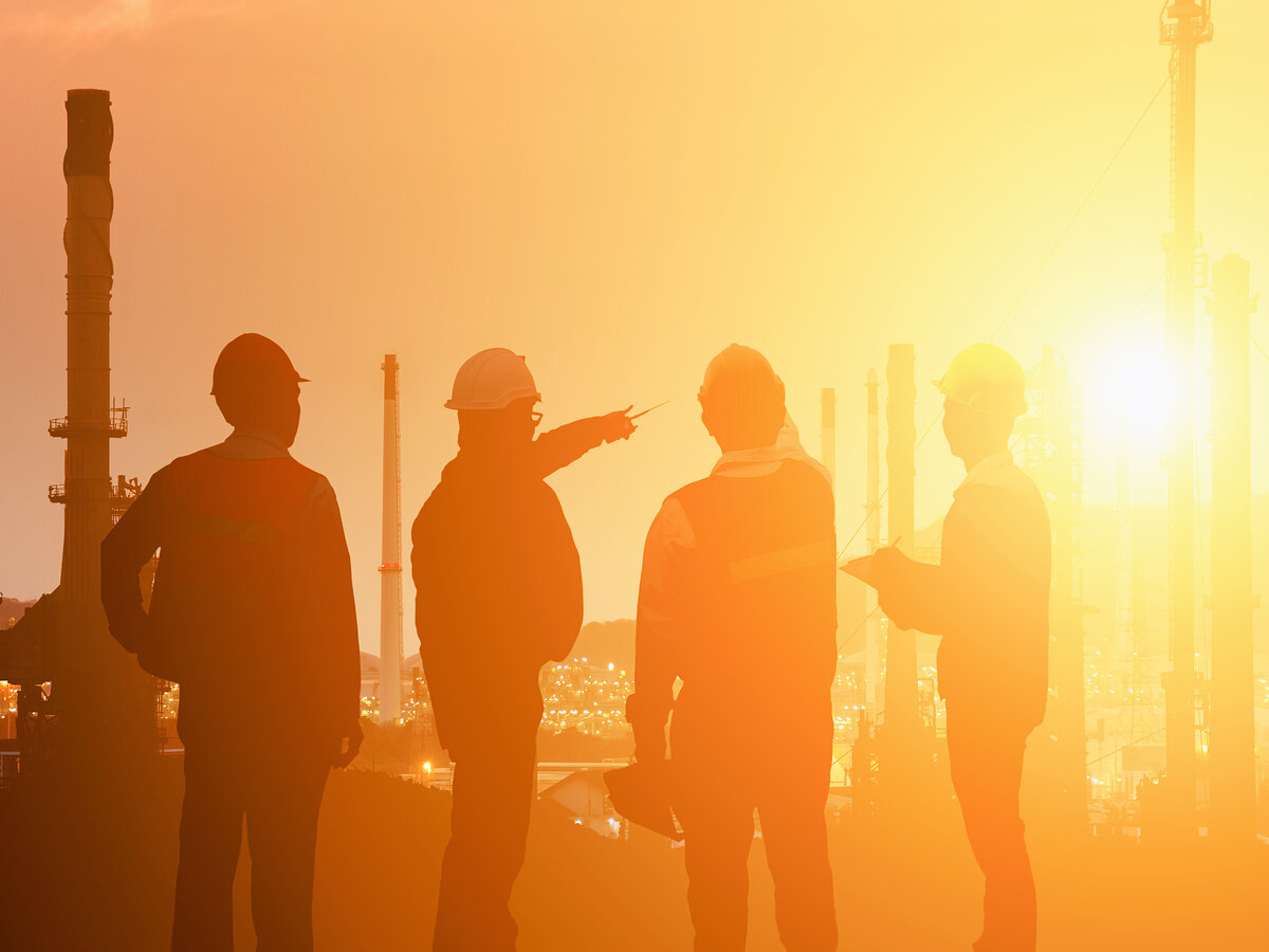 Silhouette of Teams engineer and foreman working